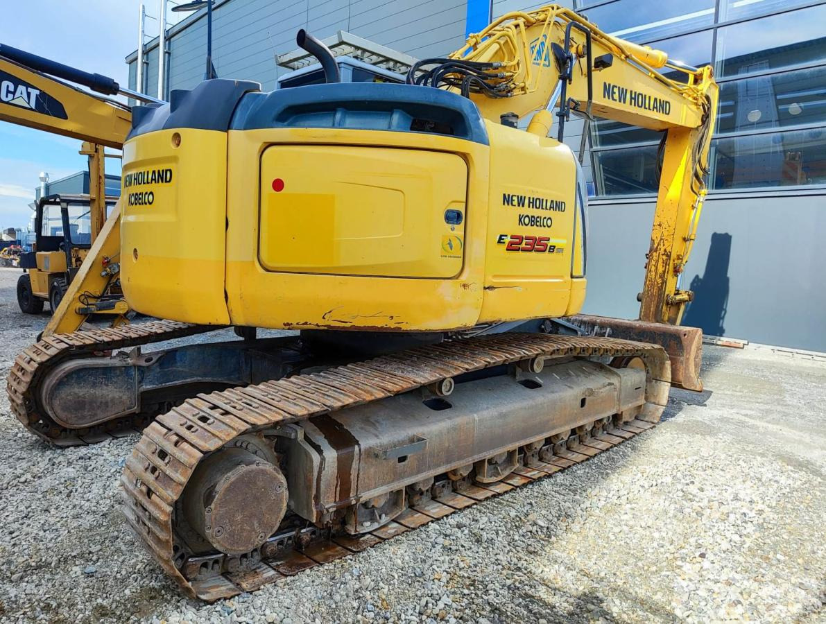 New Holland E235B SR-2 - Rupsgraafmachine: afbeelding 4 New Holland E235B SR-2 - Rupsgraafmachine: afbeelding 4