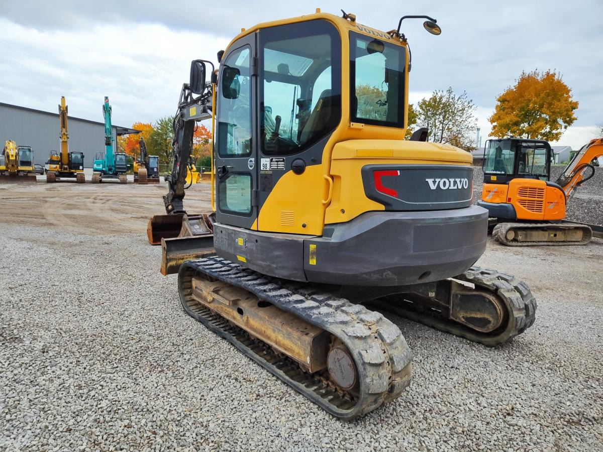 Volvo ECR88D - Minigraafmachine: afbeelding 1 Volvo ECR88D - Minigraafmachine: afbeelding 1