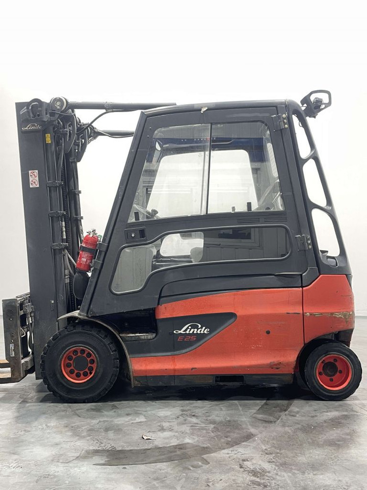 Elektrische heftruck LINDE h40: afbeelding 17