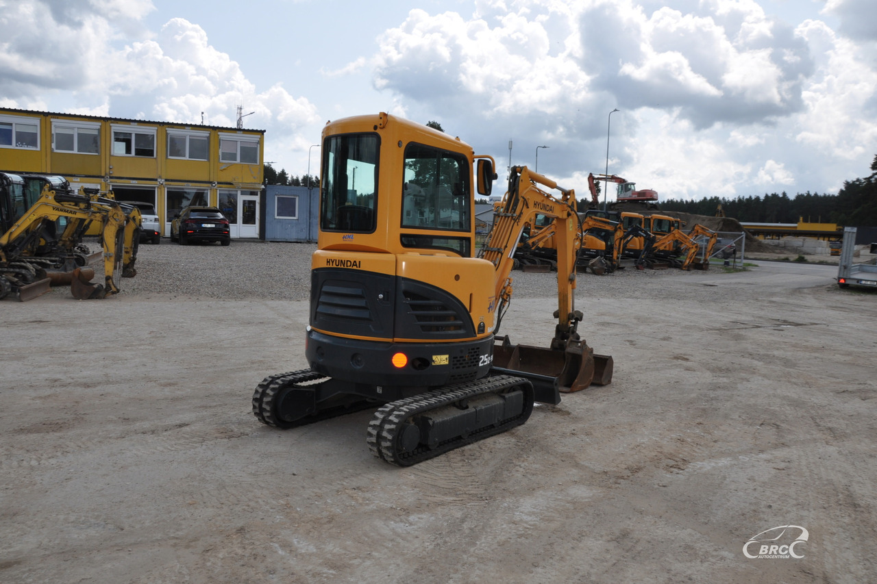 Hyundai R25Z-9AK - Minigraafmachine: afbeelding 5 Hyundai R25Z-9AK - Minigraafmachine: afbeelding 5