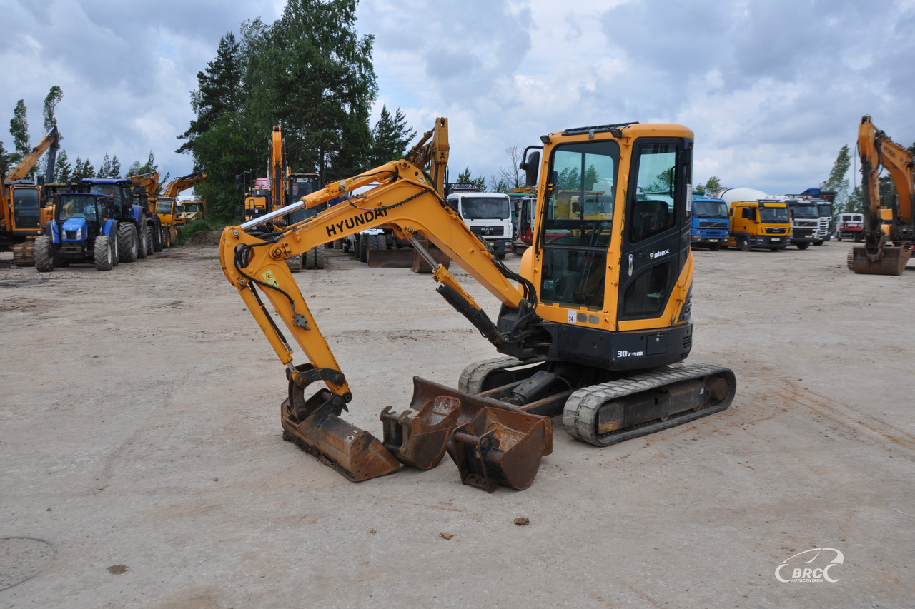 Hyundai R30Z-9AK - Minigraafmachine: afbeelding 1 Hyundai R30Z-9AK - Minigraafmachine: afbeelding 1