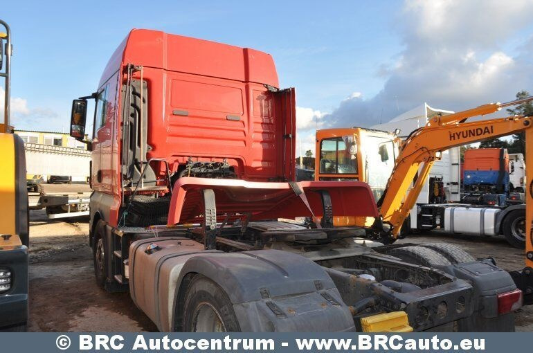 MAN TGX 18.440 XLX Compresor damage - Trekker: afbeelding 4 MAN TGX 18.440 XLX Compresor damage - Trekker: afbeelding 4