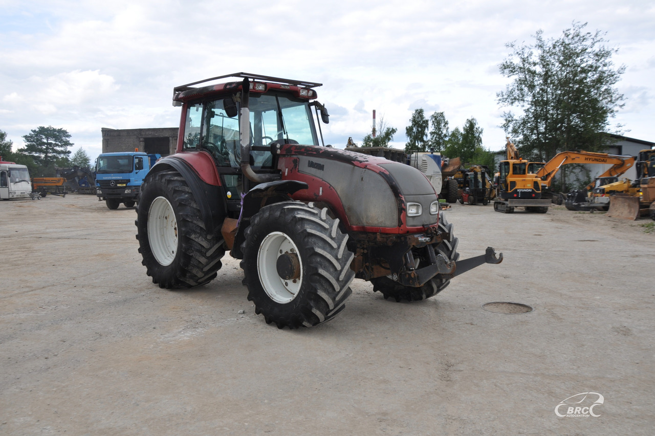 Valtra T190 - Tractor: afbeelding 2 Valtra T190 - Tractor: afbeelding 2