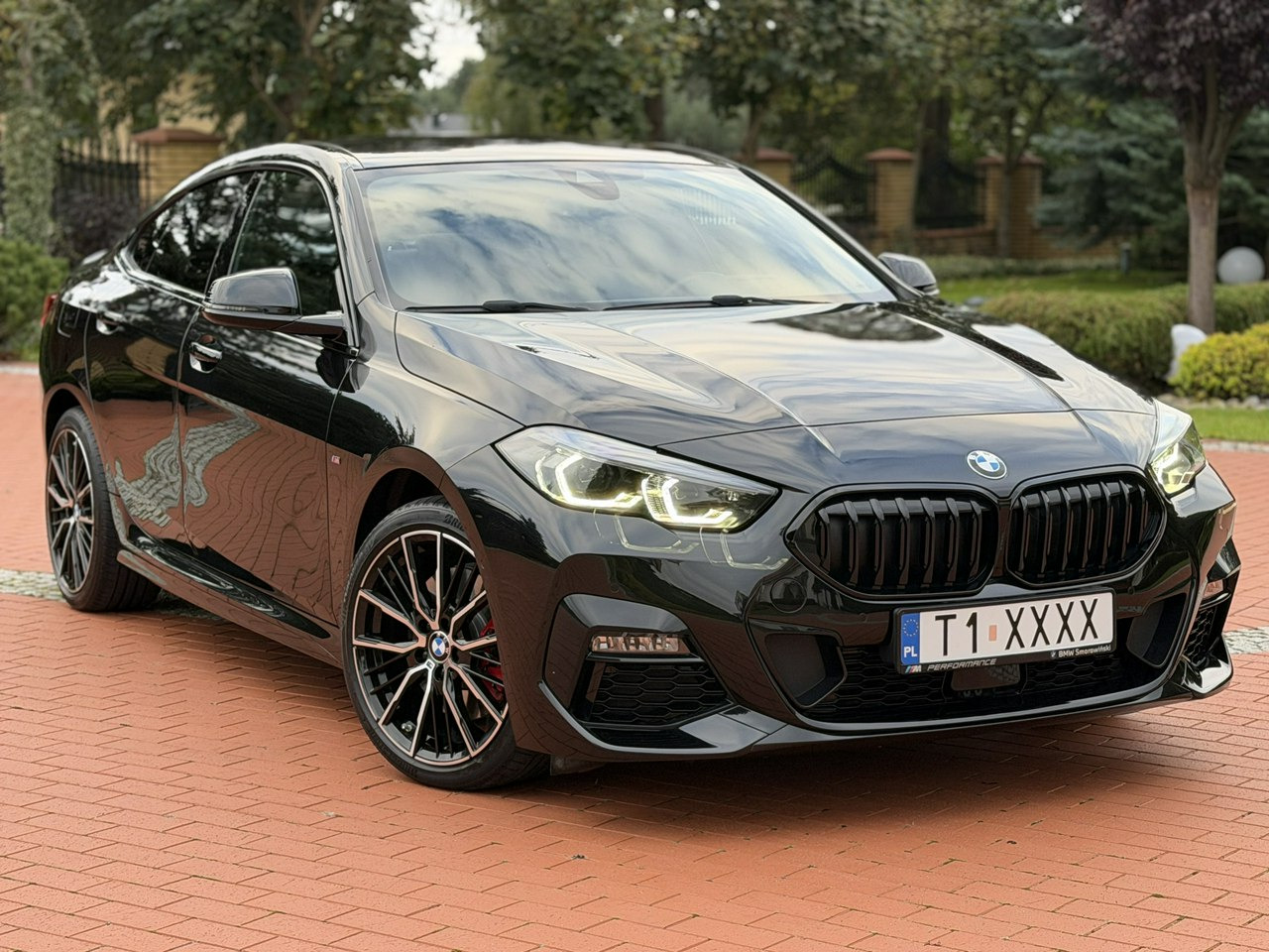 BMW 220 - Sedan: afbeelding 2 BMW 220 - Sedan: afbeelding 2
