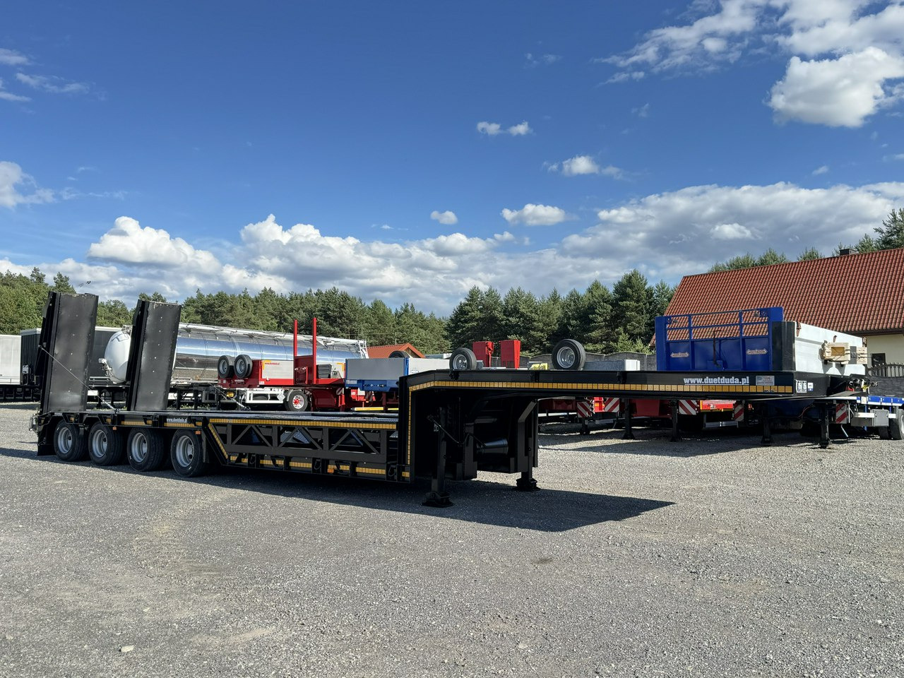 Bodex 4 osiowa NN4J Niskopodwoziówka Niskopodwozie Nowe Opony - Dieplader oplegger: afbeelding 5 Bodex 4 osiowa NN4J Niskopodwoziówka Niskopodwozie Nowe Opony - Dieplader oplegger: afbeelding 5