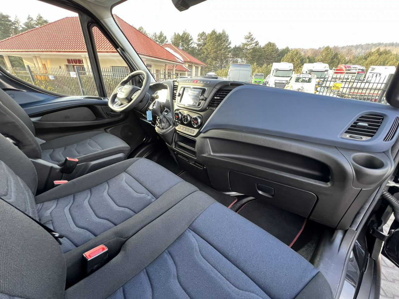 Gesloten bestelwagen Iveco Daily 35S18: afbeelding 32
