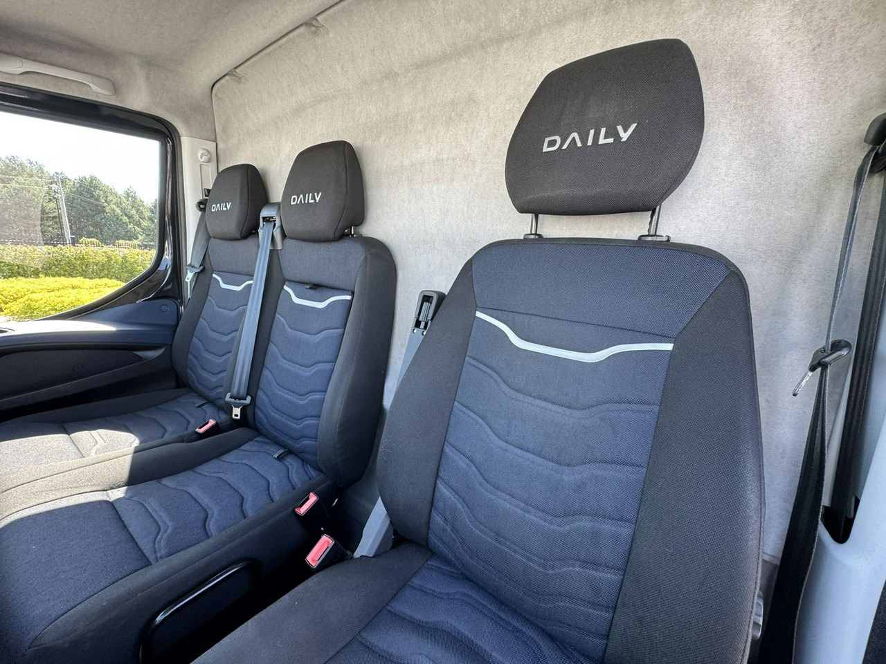 Gesloten bestelwagen Iveco Daily 35S18: afbeelding 28