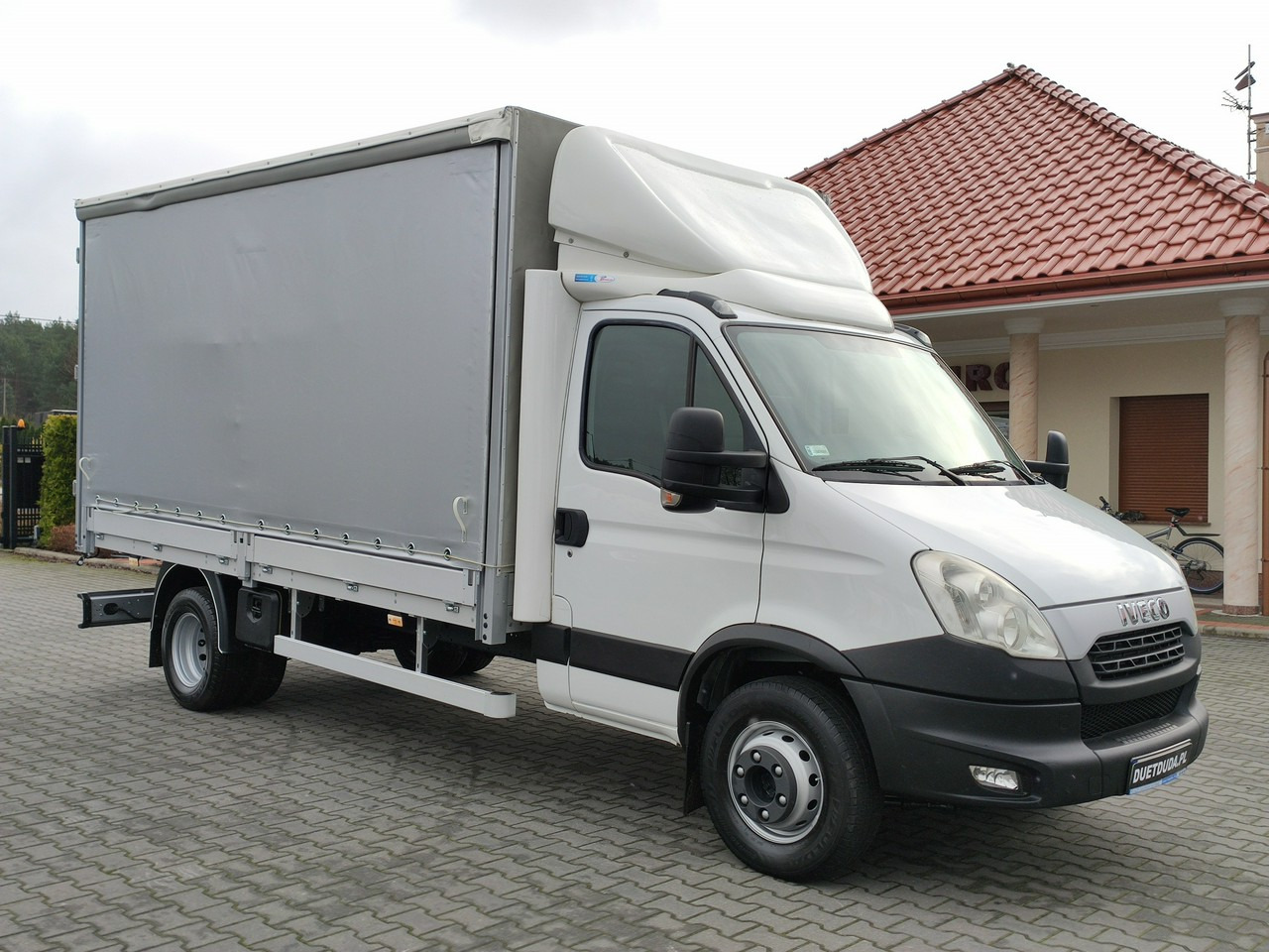 Iveco Daily 70C18 V H - Huifzeil bedrijfswagen: afbeelding 1 Iveco Daily 70C18 V H - Huifzeil bedrijfswagen: afbeelding 1