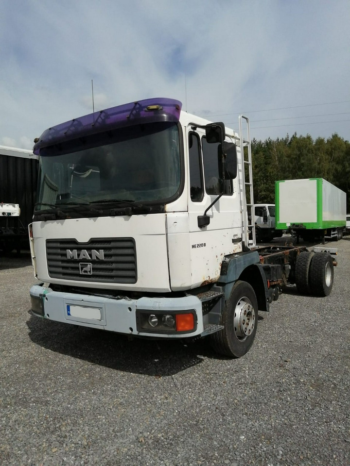 MAN ME 220B 4x2 Rama do zabudowy Sprawny !!! - Chassis vrachtwagen: afbeelding 1 MAN ME 220B 4x2 Rama do zabudowy Sprawny !!! - Chassis vrachtwagen: afbeelding 1