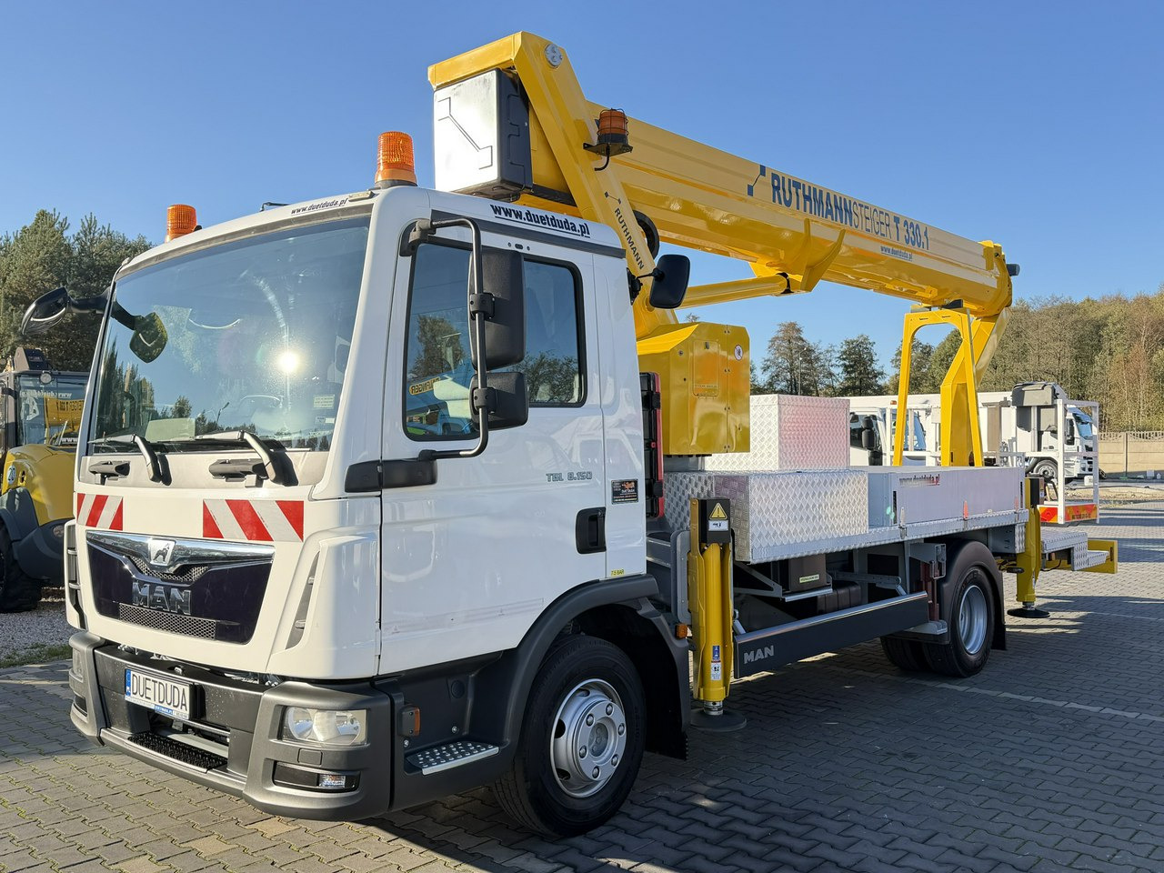 MAN TGL 7.150 Zwyżka Ruthmann T330 33-Metry w bok 21m Mały przebieg - Vrachtwagen hoogwerker: afbeelding 4 MAN TGL 7.150 Zwyżka Ruthmann T330 33-Metry w bok 21m Mały przebieg - Vrachtwagen hoogwerker: afbeelding 4