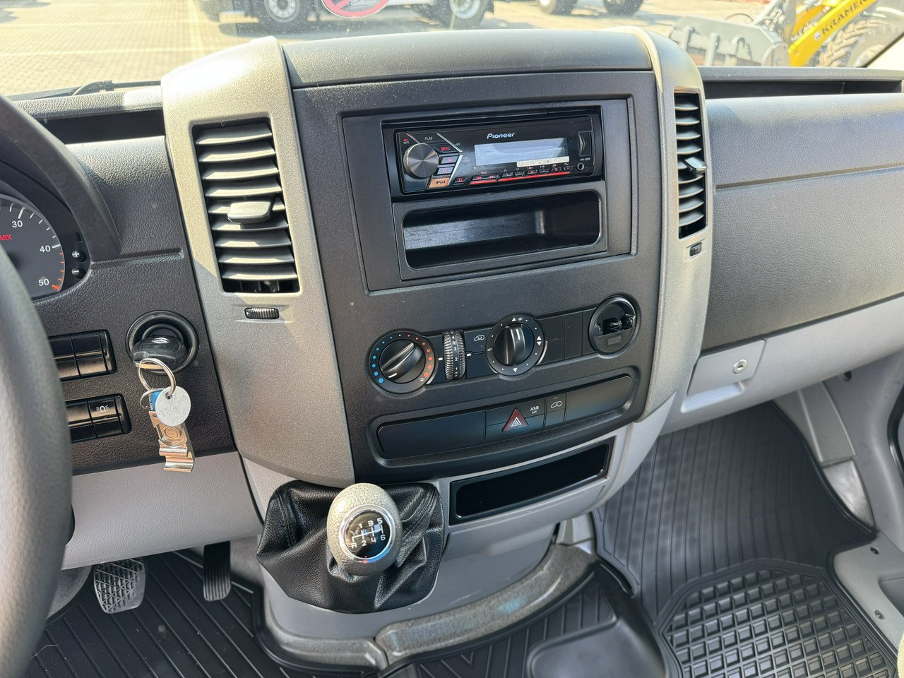 Vrachtwagen hoogwerker Mercedes Sprinter: afbeelding 30