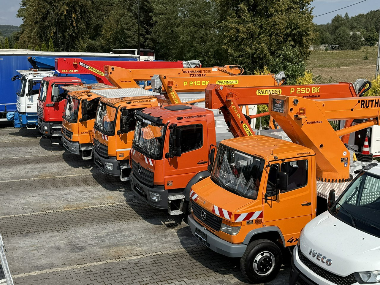 Mercedes Vario 814 D 4x4 Zwyżka RUTHMANN STEIGER T220 Podnośnik Koszowy - Vrachtwagen hoogwerker: afbeelding 4 Mercedes Vario 814 D 4x4 Zwyżka RUTHMANN STEIGER T220 Podnośnik Koszowy - Vrachtwagen hoogwerker: afbeelding 4