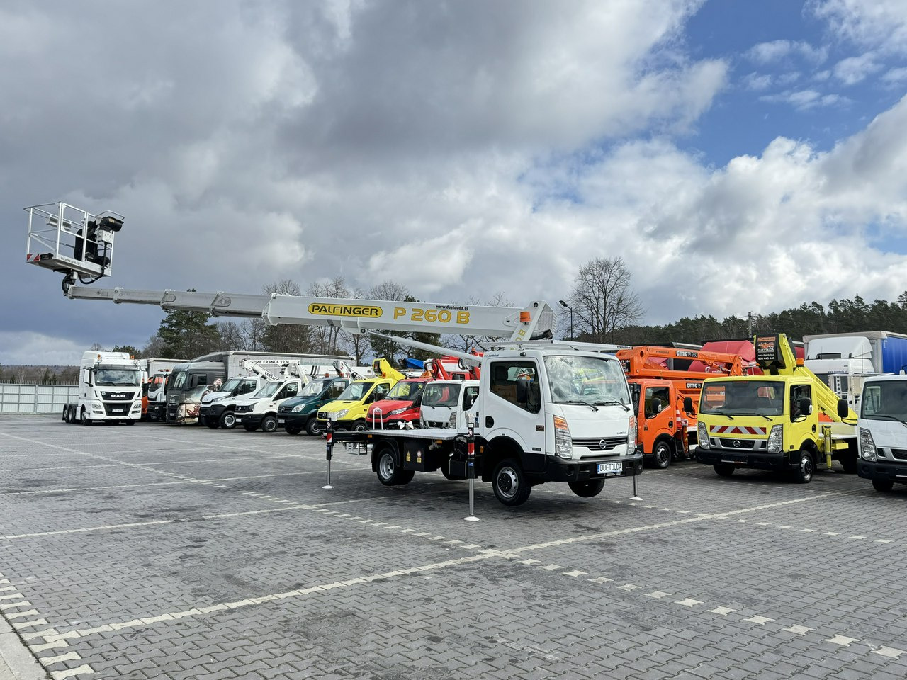 Nissan Cabstar - Vrachtwagen hoogwerker: afbeelding 5 Nissan Cabstar - Vrachtwagen hoogwerker: afbeelding 5