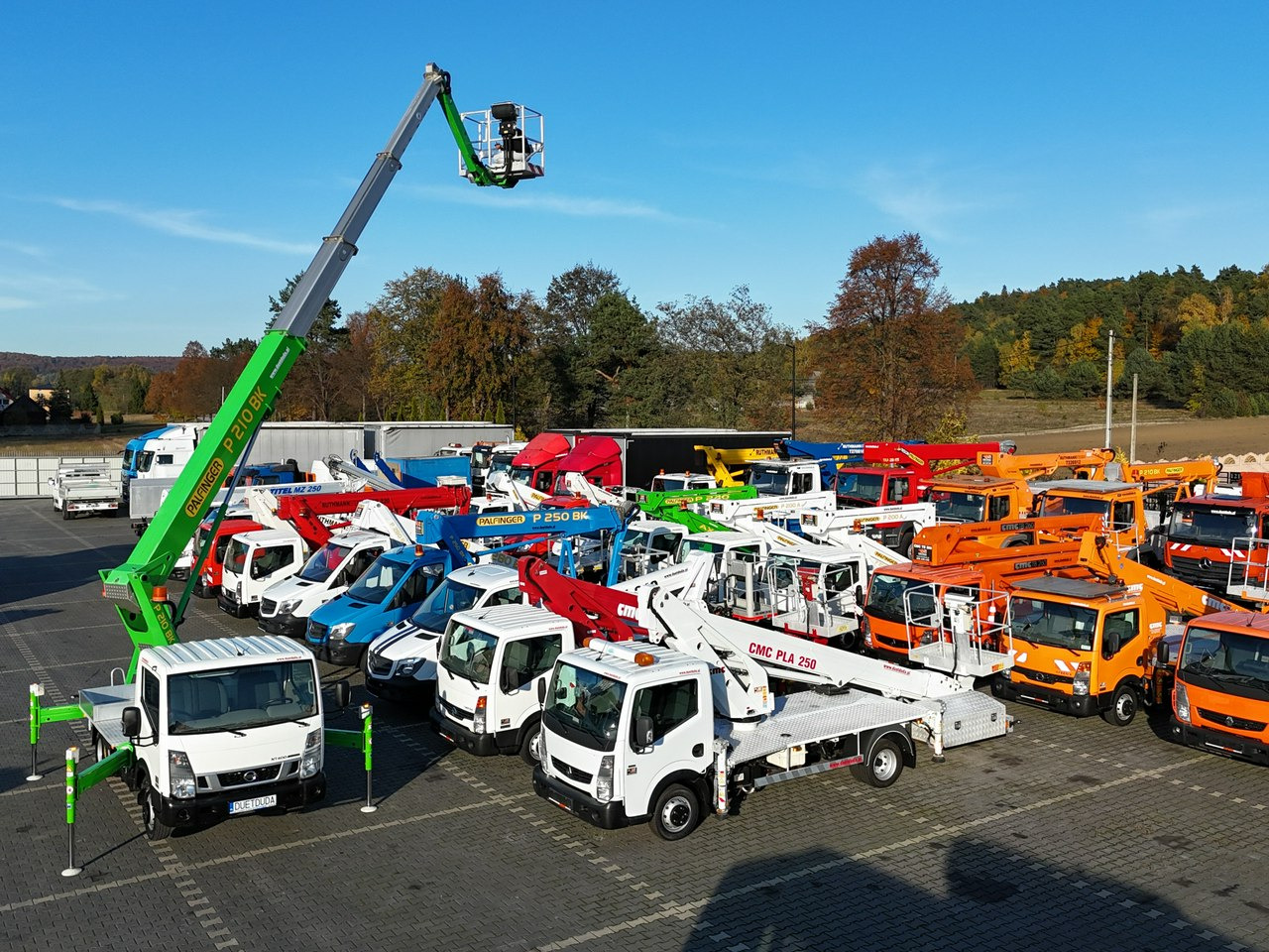 Nissan Cabstar Zwyżka Podnośnik Koszowy PALFINGER P210 BK UDT - Vrachtwagen hoogwerker: afbeelding 3 Nissan Cabstar Zwyżka Podnośnik Koszowy PALFINGER P210 BK UDT - Vrachtwagen hoogwerker: afbeelding 3