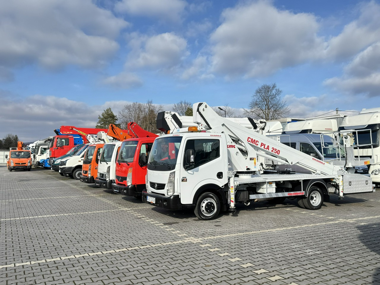 Renault Maxity - Vrachtwagen hoogwerker: afbeelding 1 Renault Maxity - Vrachtwagen hoogwerker: afbeelding 1