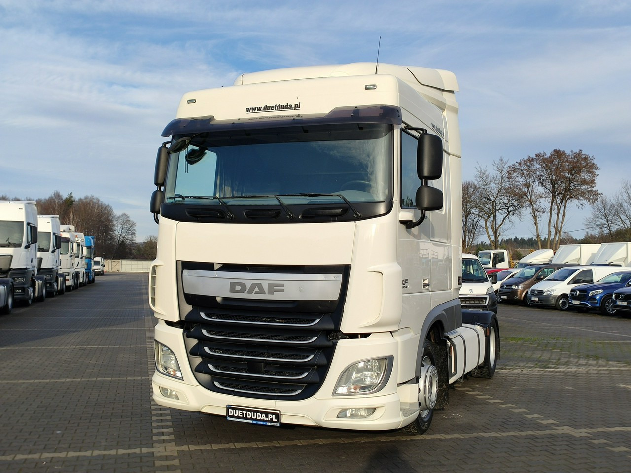 DAF XF 106.460 Euro 6 LowDeck Mega - Trekker: afbeelding 4 DAF XF 106.460 Euro 6 LowDeck Mega - Trekker: afbeelding 4