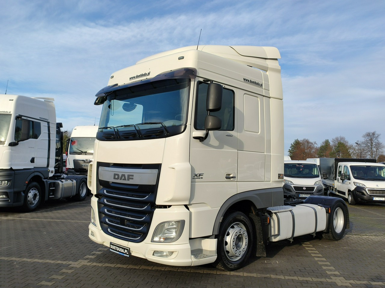 DAF XF 106.460 Euro 6 LowDeck Mega - Trekker: afbeelding 2 DAF XF 106.460 Euro 6 LowDeck Mega - Trekker: afbeelding 2