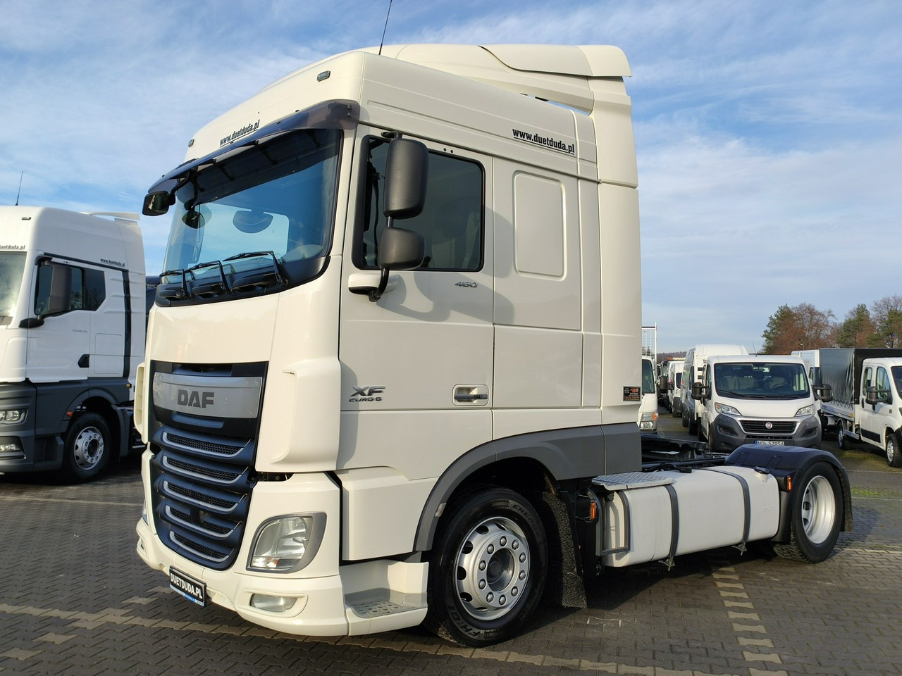 DAF XF 106.460 Euro 6 LowDeck Mega - Trekker: afbeelding 1 DAF XF 106.460 Euro 6 LowDeck Mega - Trekker: afbeelding 1