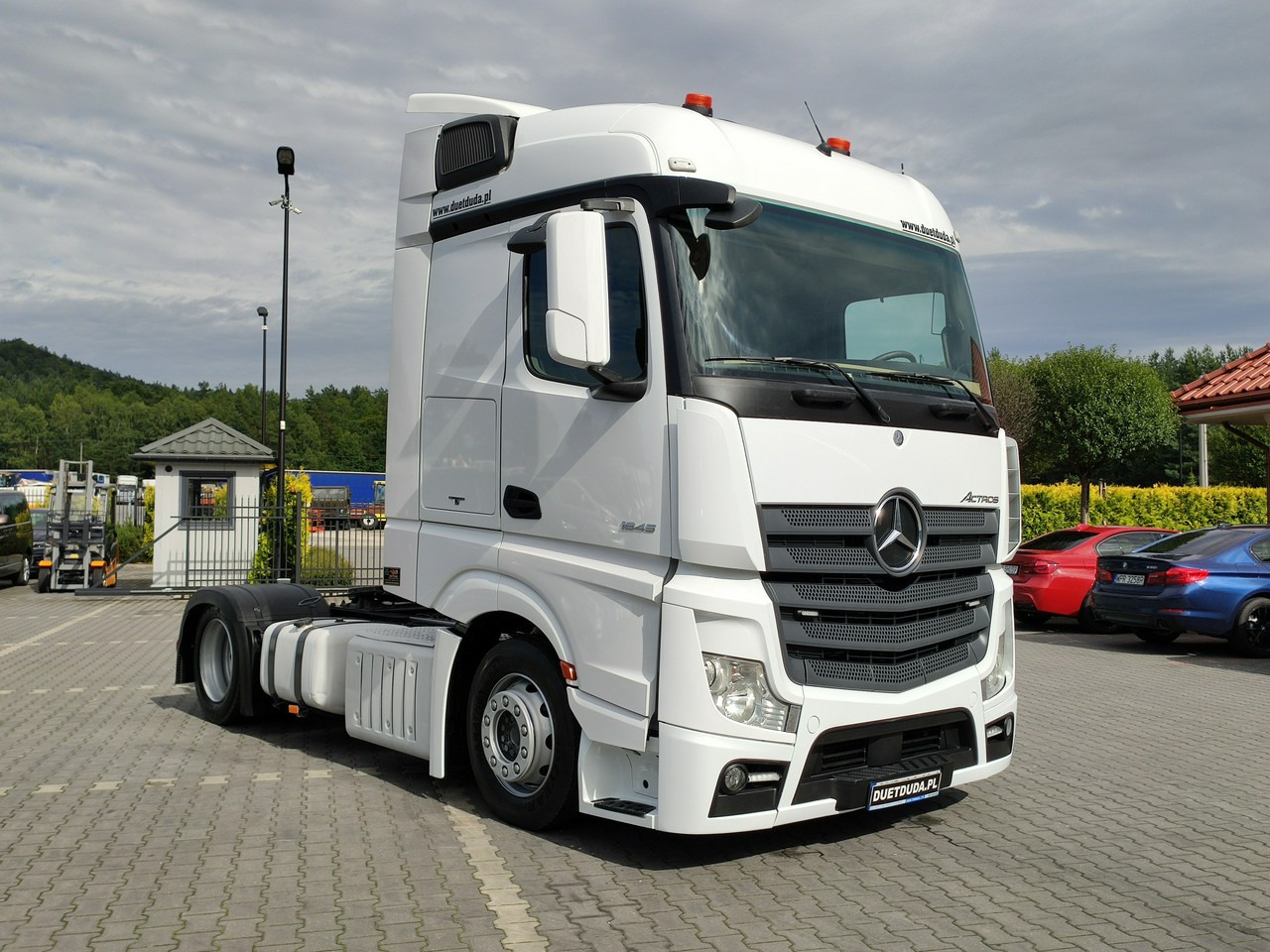 Mercedes ACTROS 1845 Euro 6 Low Deck Mega !!! - Trekker: afbeelding 3 Mercedes ACTROS 1845 Euro 6 Low Deck Mega !!! - Trekker: afbeelding 3