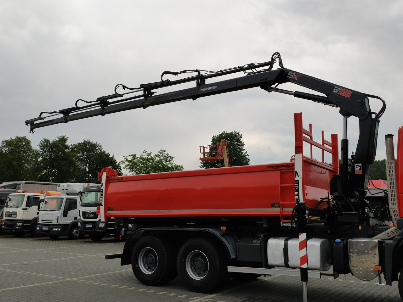 Leasing Volvo FMX 410 6x4 13L HDS Radiowy Hydroburta Volvo FMX 410 6x4 13L HDS Radiowy Hydroburta: afbeelding 13