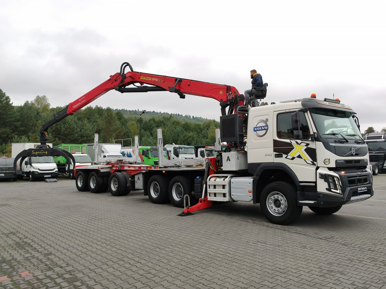 Volvo FMX 540 6x4 RETARDER PALFORET EPSILON S300L Do Drewna - Houttransport: afbeelding 4 Volvo FMX 540 6x4 RETARDER PALFORET EPSILON S300L Do Drewna - Houttransport: afbeelding 4
