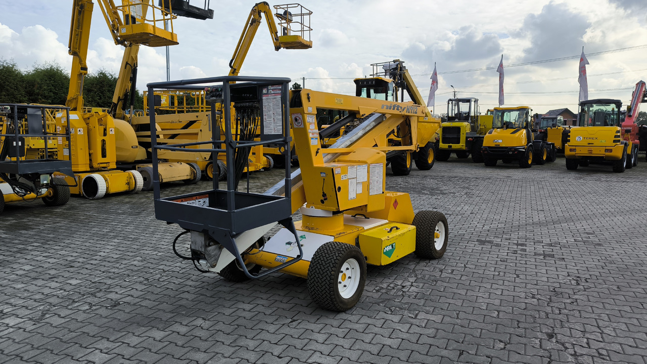 NIFTYLIFT HR 12 NDE - Knikarmhoogwerker: afbeelding 3 NIFTYLIFT HR 12 NDE - Knikarmhoogwerker: afbeelding 3