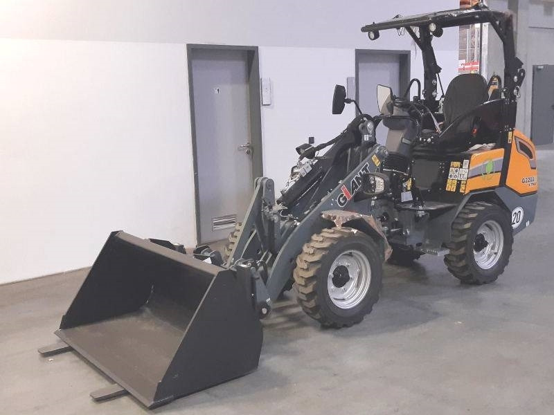 Giant G 2200 E X-Tra Elektro / electric - Schranklader: afbeelding 2 Giant G 2200 E X-Tra Elektro / electric - Schranklader: afbeelding 2