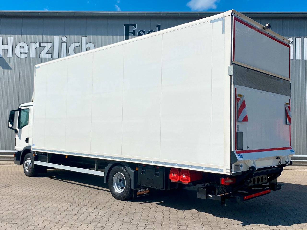 MAN TGL 12.220 Automatik*LBW*HU+BremseNEU*Navi*Kamer - Bakwagen: afbeelding 3 MAN TGL 12.220 Automatik*LBW*HU+BremseNEU*Navi*Kamer - Bakwagen: afbeelding 3
