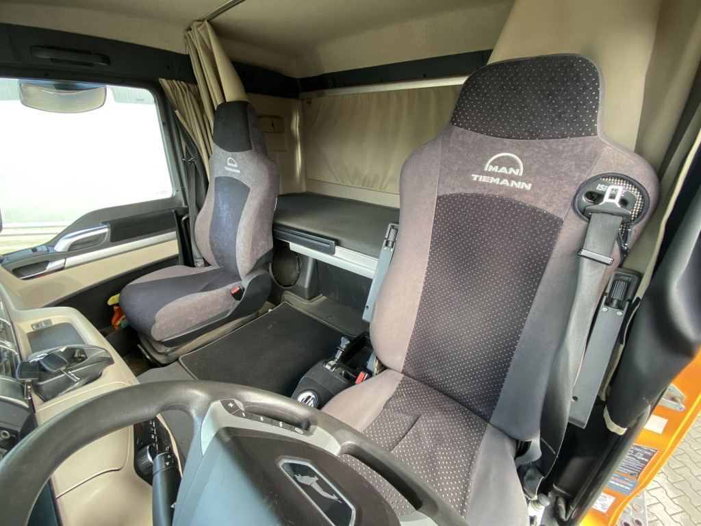 MAN TGS 26.460 6x6 H BL - Kipper vrachtwagen: afbeelding 3 MAN TGS 26.460 6x6 H BL - Kipper vrachtwagen: afbeelding 3