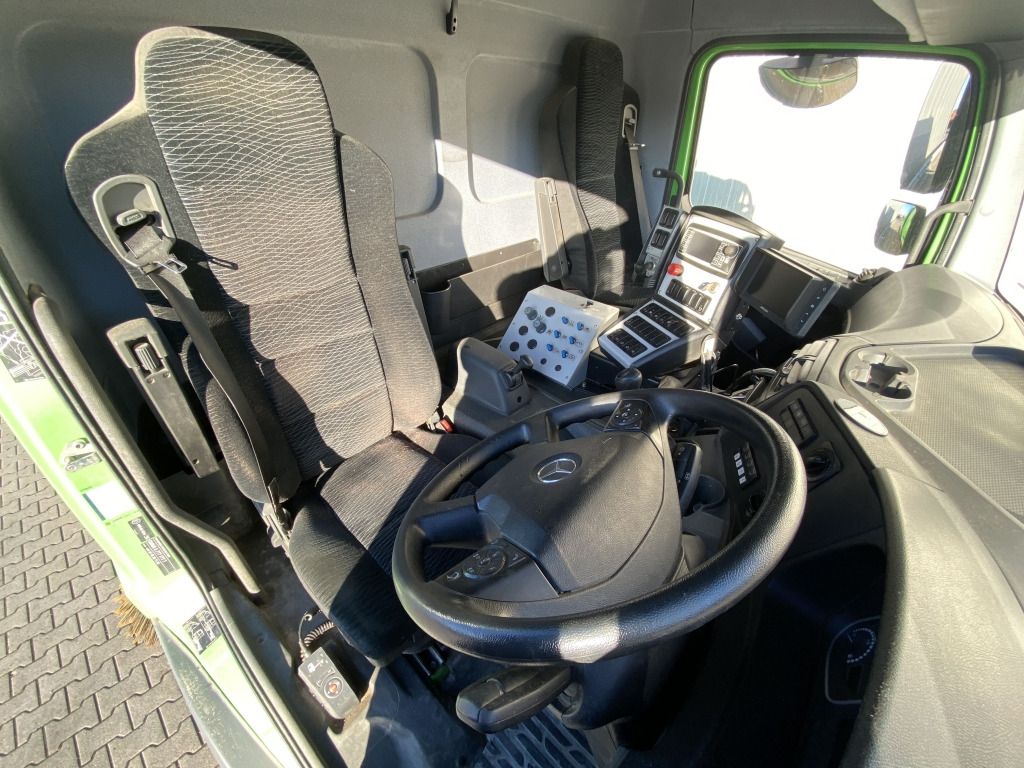 Mercedes-Benz 1323 LKO Atego - Veegwagen: afbeelding 5 Mercedes-Benz 1323 LKO Atego - Veegwagen: afbeelding 5