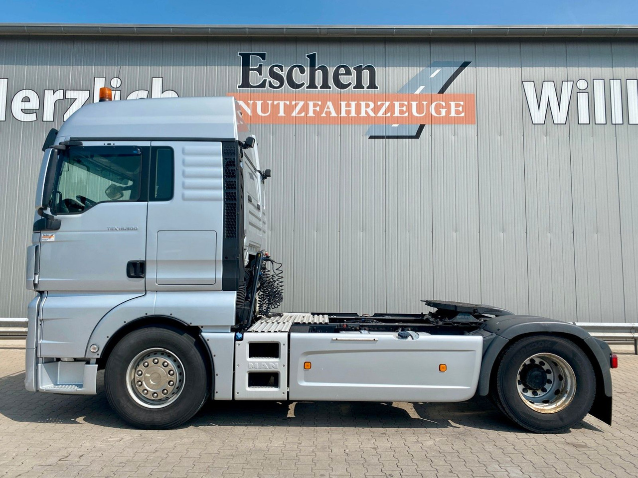 MAN TGX 18.500 BLS | XLX*ACC*Navi*Retarder*2x Tank - Trekker: afbeelding 2 MAN TGX 18.500 BLS | XLX*ACC*Navi*Retarder*2x Tank - Trekker: afbeelding 2