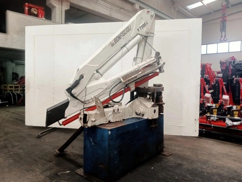 Grúa Bonfiglioli P.7200L - Autolaadkraan voor Vrachtwagen: afbeelding 3 Grúa Bonfiglioli P.7200L - Autolaadkraan voor Vrachtwagen: afbeelding 3