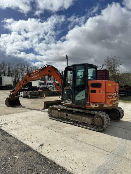 Hitachi ZX85USB-5A - Rupsgraafmachine: afbeelding 1 Hitachi ZX85USB-5A - Rupsgraafmachine: afbeelding 1