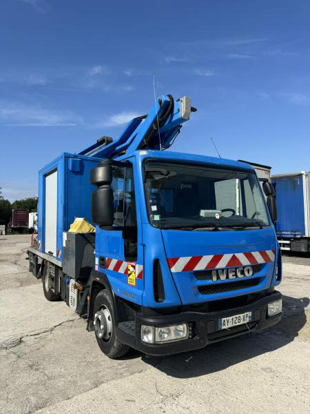 Iveco Eurocargo 100E18 - Vrachtwagen hoogwerker: afbeelding 1 Iveco Eurocargo 100E18 - Vrachtwagen hoogwerker: afbeelding 1