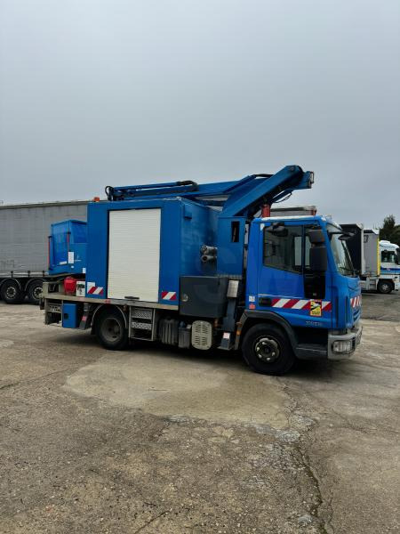 Iveco Eurocargo 100E19 - Vrachtwagen hoogwerker: afbeelding 4 Iveco Eurocargo 100E19 - Vrachtwagen hoogwerker: afbeelding 4