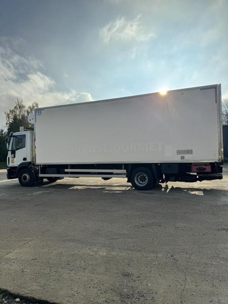 Iveco Eurocargo 160E30 - Koelwagen vrachtwagen: afbeelding 2 Iveco Eurocargo 160E30 - Koelwagen vrachtwagen: afbeelding 2