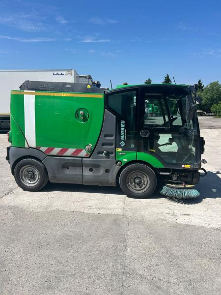 Mathieu Azura MC210 - Veegwagen: afbeelding 5 Mathieu Azura MC210 - Veegwagen: afbeelding 5