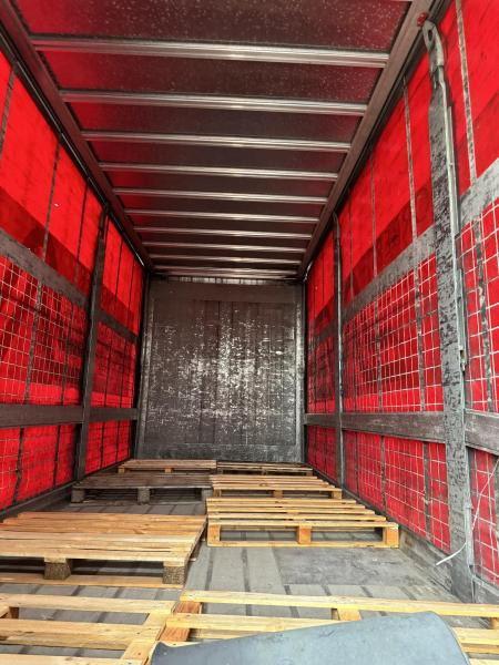 Renault Premium - Schuifzeilen vrachtwagen: afbeelding 2 Renault Premium - Schuifzeilen vrachtwagen: afbeelding 2