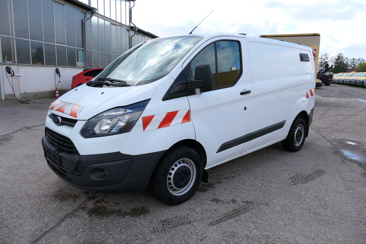 FORD Transit Custom 290 2.0 TDCi KLIMA TEMPOMAT AHK W - Gesloten bestelwagen: afbeelding 2 FORD Transit Custom 290 2.0 TDCi KLIMA TEMPOMAT AHK W - Gesloten bestelwagen: afbeelding 2