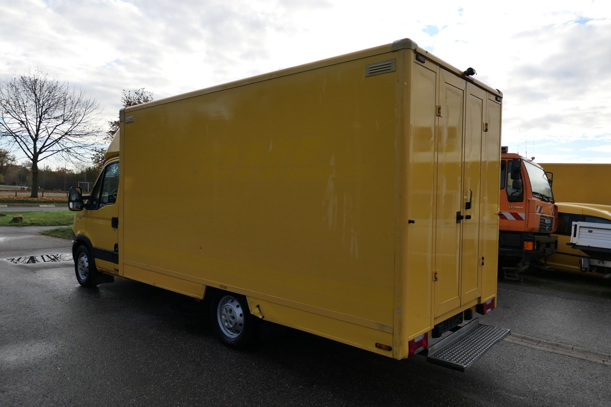 IVECO Daily 35 S11 C30C AUTOMATIK KAMERA Regale LUFT D - Bestelwagen gesloten laadbak: afbeelding 4 IVECO Daily 35 S11 C30C AUTOMATIK KAMERA Regale LUFT D - Bestelwagen gesloten laadbak: afbeelding 4