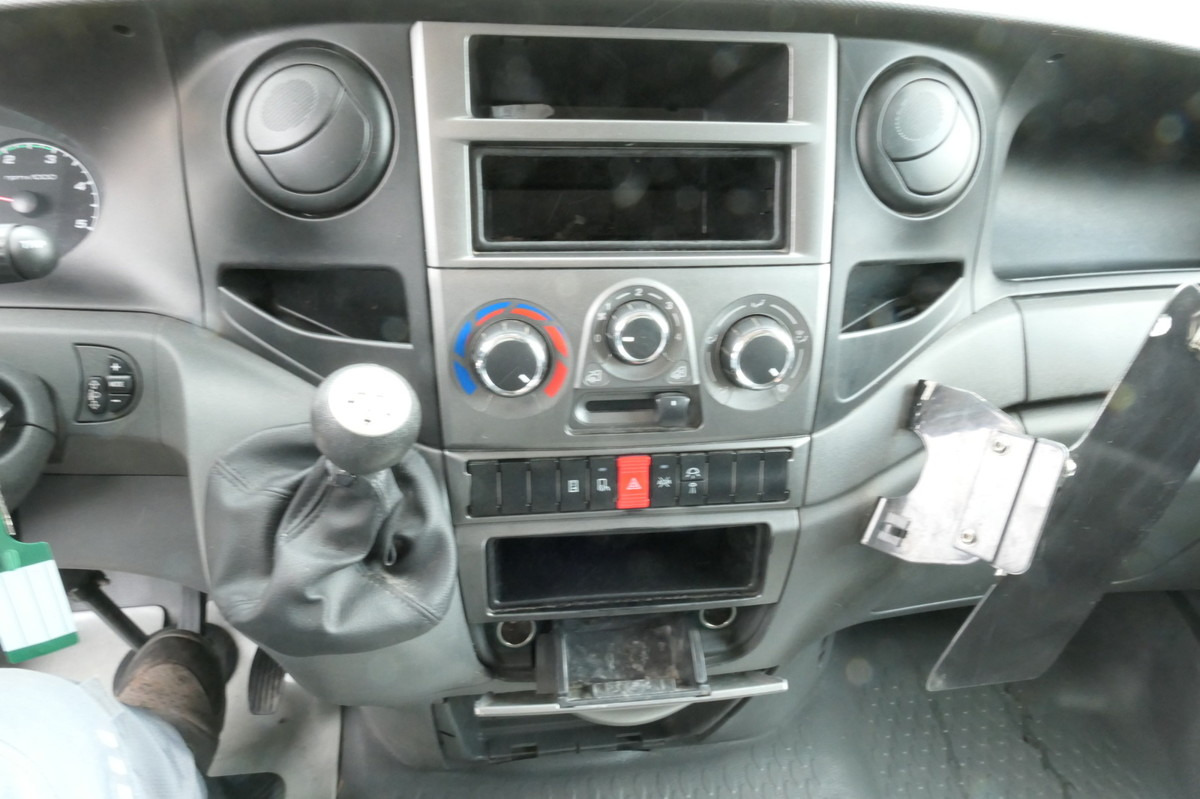 Bestelwagen gesloten laadbak IVECO Daily 35 S11 C30C AUTOMATIK KAMERA Regale LUFT D: afbeelding 10