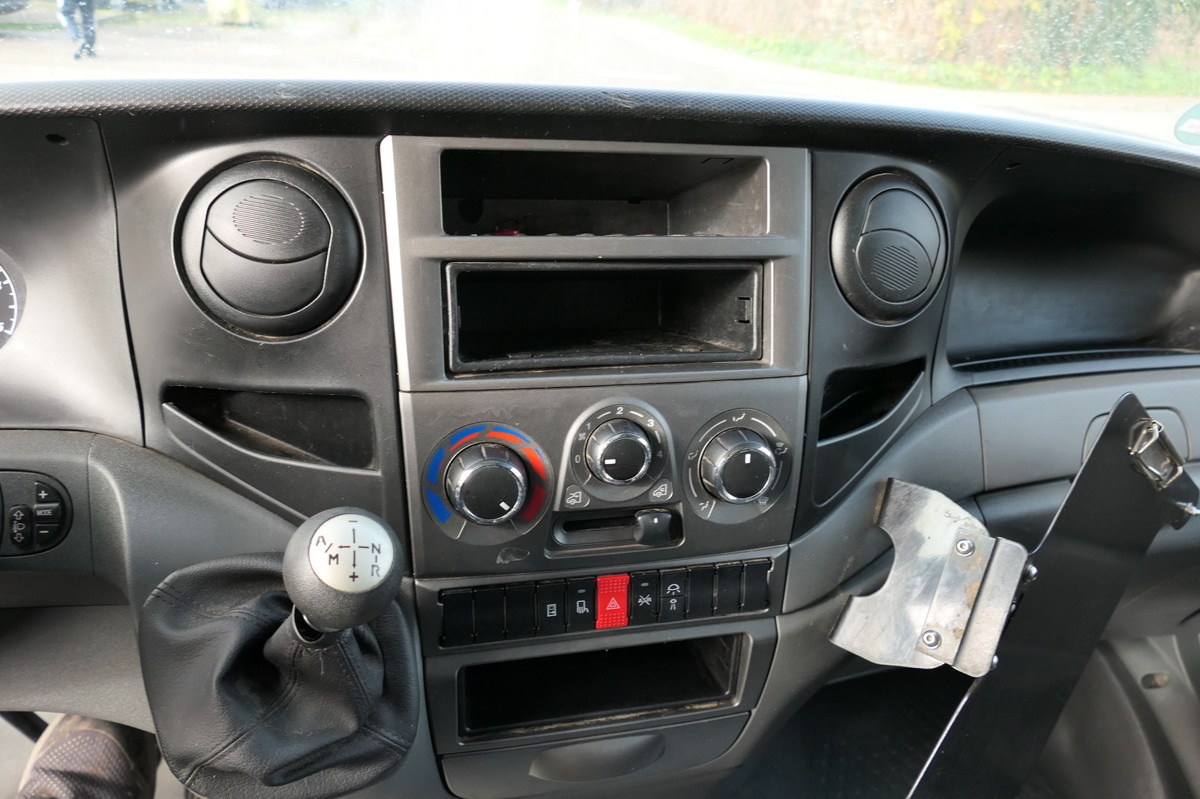 Bestelwagen gesloten laadbak IVECO Daily 35 S11 C30C AUTOMATIK KAMERA Regale LUFT D: afbeelding 10 Bestelwagen gesloten laadbak IVECO Daily 35 S11 C30C AUTOMATIK KAMERA Regale LUFT D: afbeelding 10