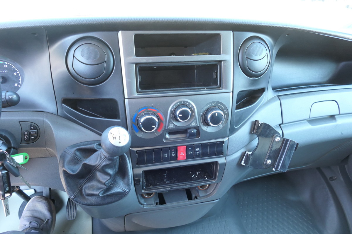 Bestelwagen gesloten laadbak IVECO Daily 35 S11 C30C AUTOMATIK KAMERA Regale LUFT D: afbeelding 10