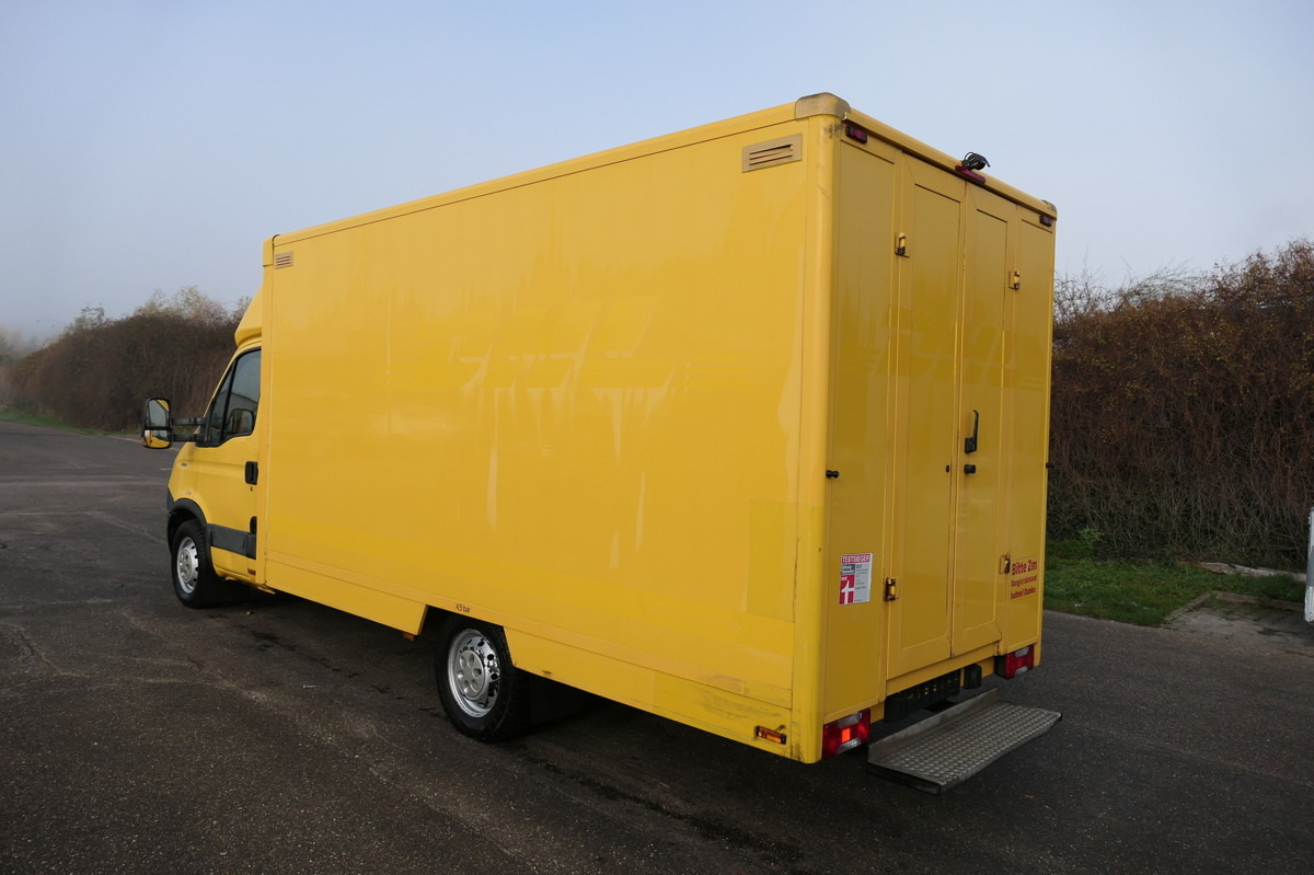 IVECO Daily 35 S11 C30C AUTOMATIK KAMERA Regale LUFT D - Bestelwagen gesloten laadbak: afbeelding 4 IVECO Daily 35 S11 C30C AUTOMATIK KAMERA Regale LUFT D - Bestelwagen gesloten laadbak: afbeelding 4