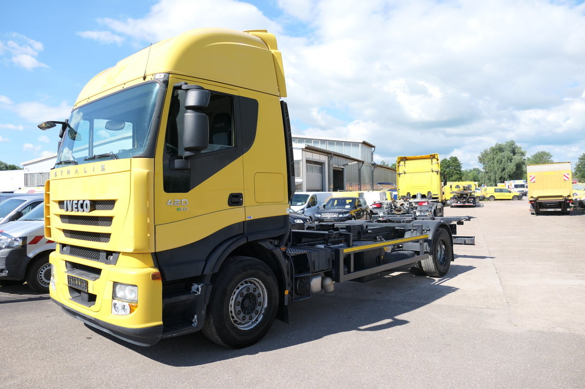 IVECO Stralis AS 190 S 420 ECO LBW AHK KLIMA INTARDER - Containertransporter/ Wissellaadbak vrachtwagen: afbeelding 3 IVECO Stralis AS 190 S 420 ECO LBW AHK KLIMA INTARDER - Containertransporter/ Wissellaadbak vrachtwagen: afbeelding 3