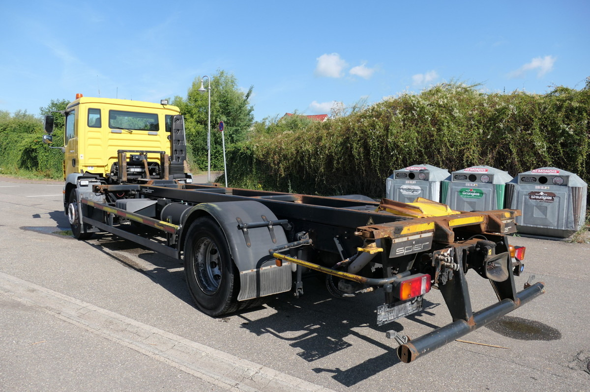 MAN TGM 18.290 LLLC Umsetzfahrzeug KLIMA AHK - Containertransporter/ Wissellaadbak vrachtwagen: afbeelding 5 MAN TGM 18.290 LLLC Umsetzfahrzeug KLIMA AHK - Containertransporter/ Wissellaadbak vrachtwagen: afbeelding 5