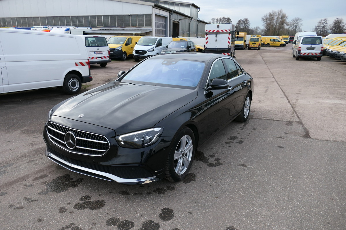MERCEDES-BENZ E 220 d AVANTGARDE KLIMA - Sedan: afbeelding 1 MERCEDES-BENZ E 220 d AVANTGARDE KLIMA - Sedan: afbeelding 1