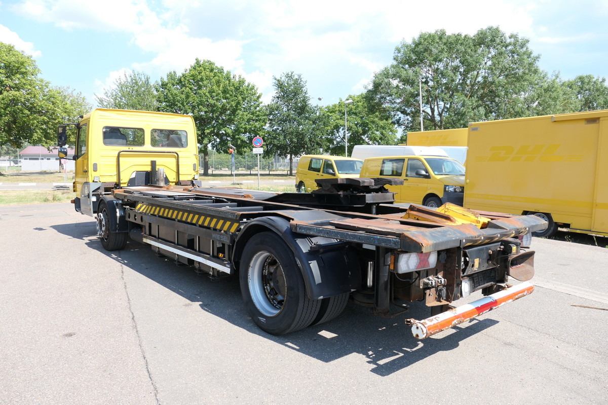 MERCEDES-BENZ KAMAG WBH 25 Wiesel Terberg Umsetzfahrz. Sattelk - Containertransporter/ Wissellaadbak vrachtwagen: afbeelding 3 MERCEDES-BENZ KAMAG WBH 25 Wiesel Terberg Umsetzfahrz. Sattelk - Containertransporter/ Wissellaadbak vrachtwagen: afbeelding 3