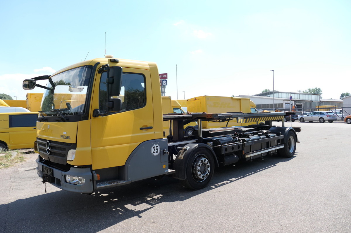 MERCEDES-BENZ KAMAG WBH 25 Wiesel Terberg Umsetzfahrz. Sattelk - Containertransporter/ Wissellaadbak vrachtwagen: afbeelding 5 MERCEDES-BENZ KAMAG WBH 25 Wiesel Terberg Umsetzfahrz. Sattelk - Containertransporter/ Wissellaadbak vrachtwagen: afbeelding 5
