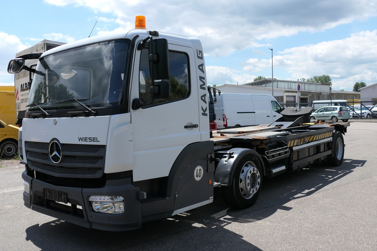 MERCEDES-BENZ Kamag Wiesel WBH 25 Wiesel Umsetzfahrzeug - Containertransporter/ Wissellaadbak vrachtwagen: afbeelding 2 MERCEDES-BENZ Kamag Wiesel WBH 25 Wiesel Umsetzfahrzeug - Containertransporter/ Wissellaadbak vrachtwagen: afbeelding 2
